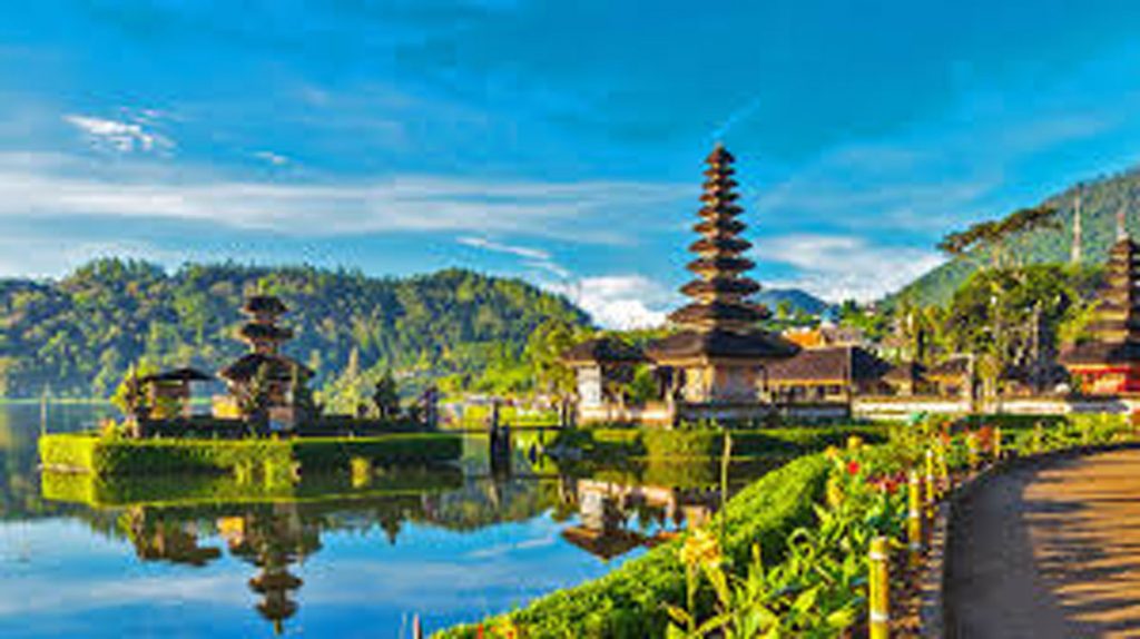 Discover Bali: Island of the gods